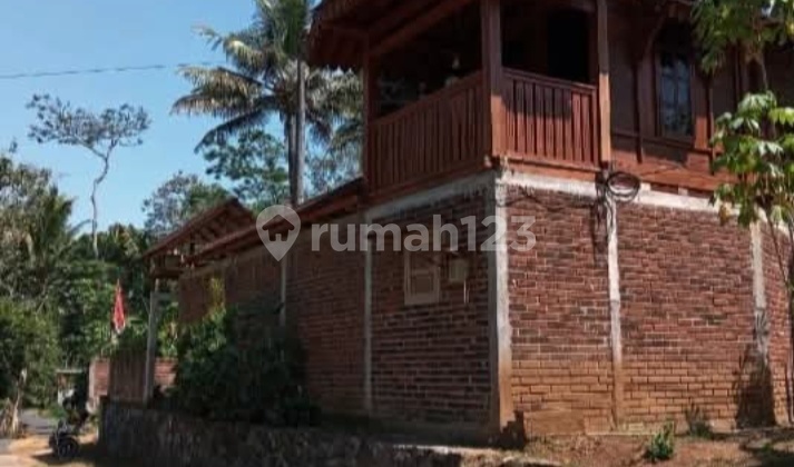 Rumah Tinggal Bonus Kebun Kopi Lokasi Temanggung 2