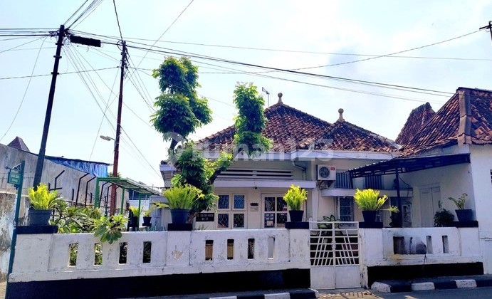 Rumah Klasik Lokasi Premium Kota Yogyakarta