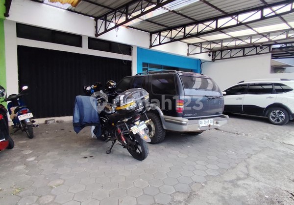 Ruko Strategis 2 Lantai di Jalan Palagan