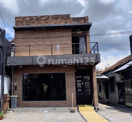Ruang Usaha Strategis 2 Lantai di Demangan Baru Ruang Usaha Strategis 2 Lantai di Demangan Baru
