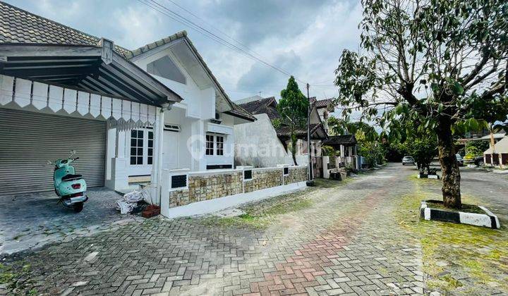 Rumah Tinggal 3 Kamar Dalam Perumahan Tiara Plemburan Ngaglik Sleman  2