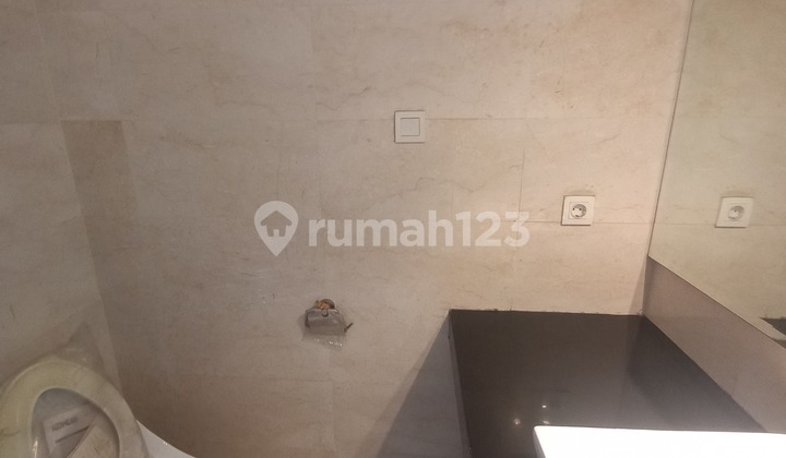 Dijual Rumah Senayan Golf Residence 2