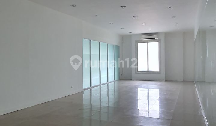 For Rent: Commercial Space for Clinic Office Showroom Senopati