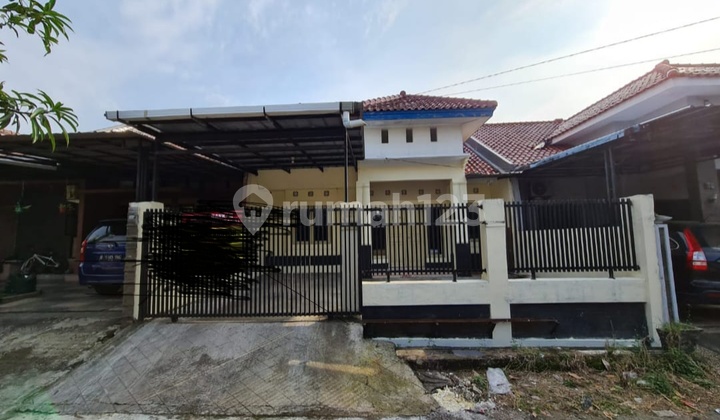 Ready-to-Occupy House in Citra Pemuda Regency Housing Complex