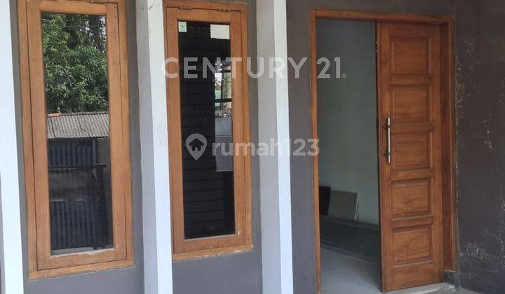 Rumah Sewa 2 Lantai Dekat Stasiun Kejaksan 2