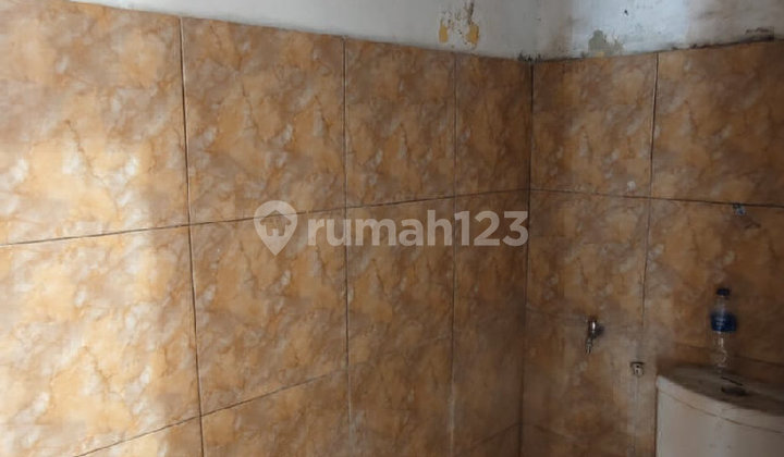 Ruko Lantai Dua bisa Tempat Tinggal dan Tempat Usaha Kota Cirebon 2