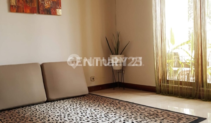 Rumah Bernuansa Vintage Di Taman Wahidin 2