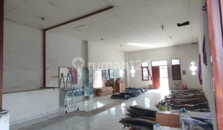 2-Story Shophouse in Tuparev Commercial Area Cirebon 2-Story Shophouse in Tuparev Commercial Area Cirebon