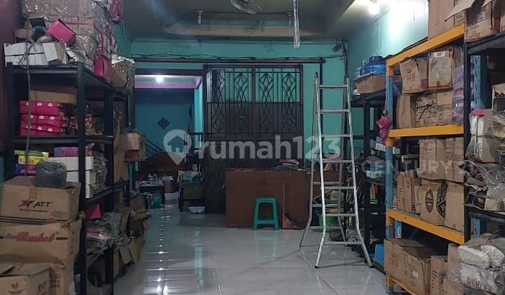 Strategic Commercial Shop-House in a Densely Populated Business Area Along Panembahan Road. 2