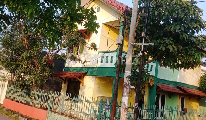 Rumah Strategis Belakang Persis CSB Mall 