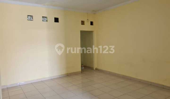 Ready-to-Occupy House in Citra Pemuda Regency Housing Complex