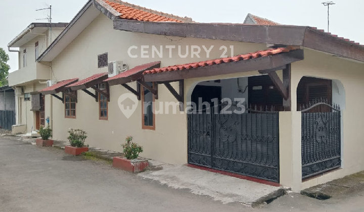 Strategic House Near Putra Bahagia Hospital Cirebon Strategic House Near Putra Bahagia Hospital Cirebon