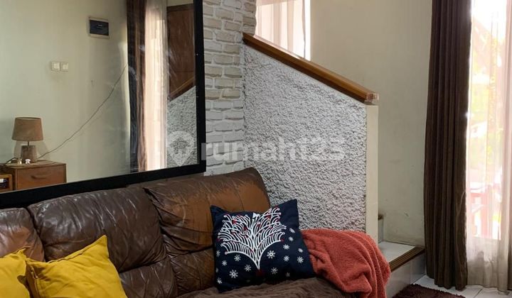 Rumah Bagus di Emerald Town House Bintaro Jaya Sektor 9 Rumah Bagus di Emerald Town House Bintaro Jaya Sektor 9