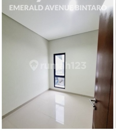Hot Sale Nice House Strategic Ready to Occupy 2 Floors in Ciputat 2