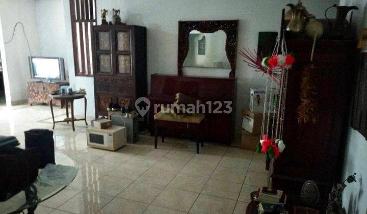 foto lainnya rumah bagus di jl alvania,