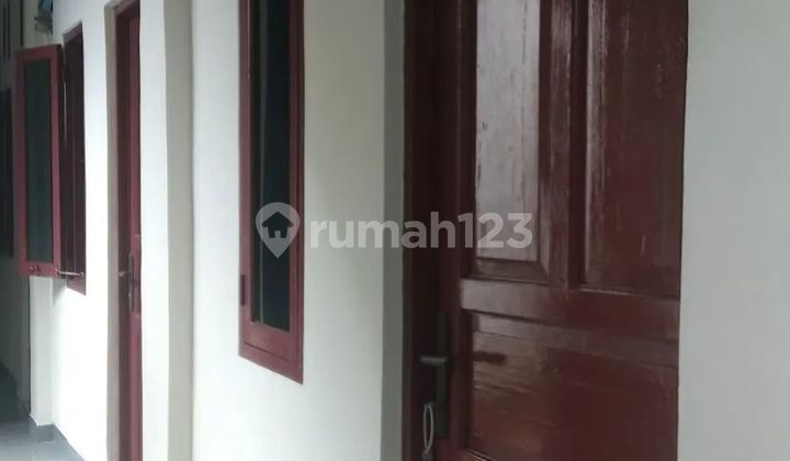 Rumah kos-kosan Di Jl H Joan Pondok Aren Tangerang Selatan