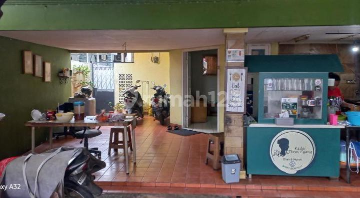 Rumah Pinggir Jalan Besar untuk Usaha Daerah Ciputat