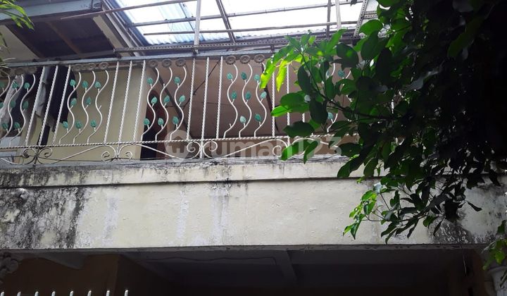 Rumah Kos Strategis di Area Kebayoran Lama Jakarta Selatan 2