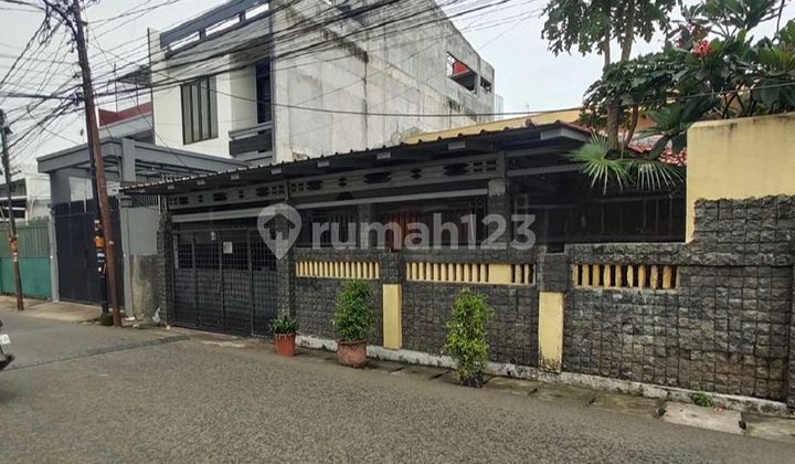 Rumah Bagus Di daerah Kebon Jeruk Jakarta Barat