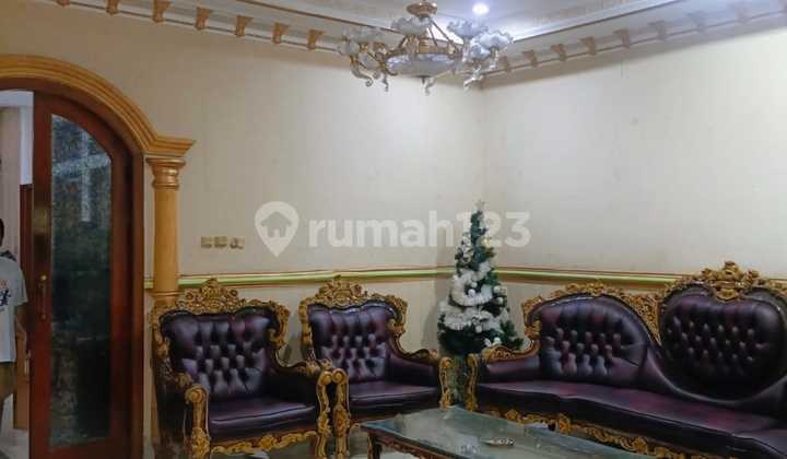 Dijual Rumah Bagus Siap Huni Posisi Hook di Graha Raya