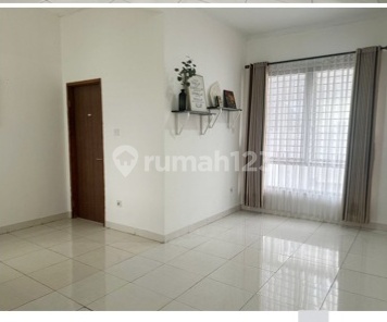 Hot Sale Rumah Bagus Strategis Siap Huni di Emerald Bintaro Hot Sale Rumah Bagus Strategis Siap Huni di Emerald Bintaro