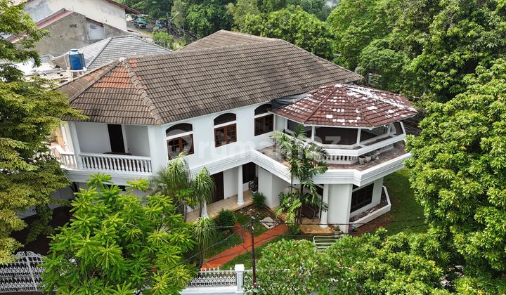 Rumah Bagus di Jl Banjar, Mega Cinere Depok Jawa Barat