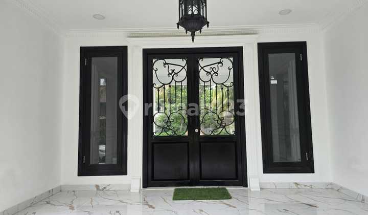 Hot Sale Rumah Ada Rooftop, Pool, dan Powder Room Dibbintaro Jaya 2