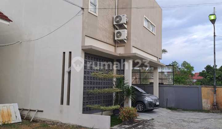 Furnished House, Mansion Estate B1, Binawidya, Pekanbaru