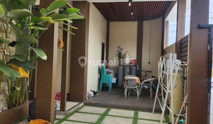 Rumah Dengan Kolam Renang, Full Furnished 2