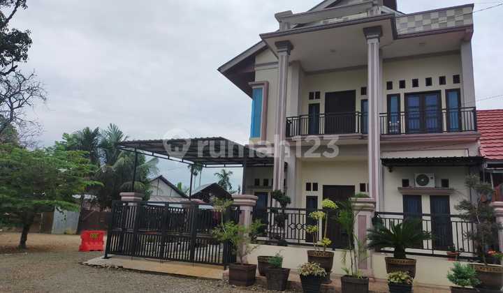 Rumah Besar Komplek bukit asri. Kuranji. Padang. Rumah Besar Komplek bukit asri. Kuranji. Padang.