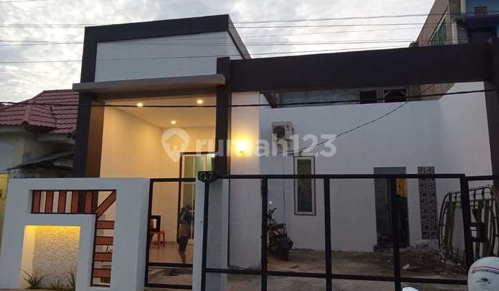 Rumah Bagus Di Cendana. Mata Air.  Padang