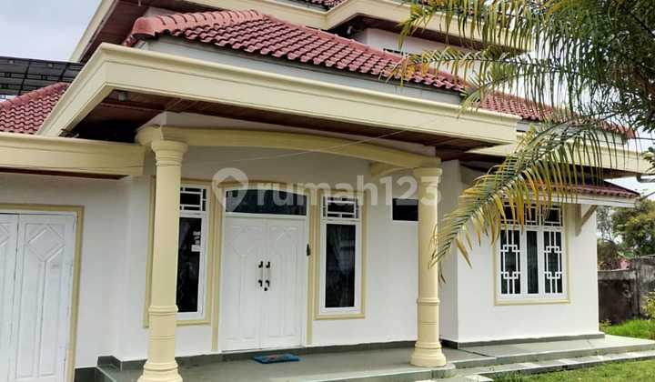 Rumah 639 m2 Jln. Dr Thazar, Jambi (Dketnya kantor gubernur) Rumah 639 m2 Jln. Dr Thazar, Jambi (Dketnya kantor gubernur)