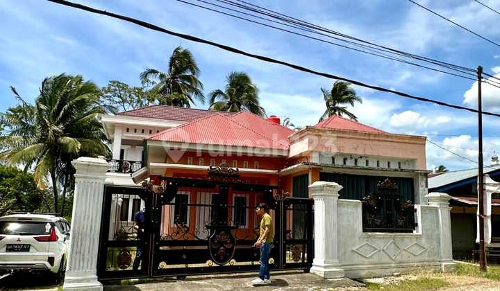 Two-storied house in Halaban. Solok City (Near the Regional Hospital). Two-storied house in Halaban. Solok City (Near the Regional Hospital).