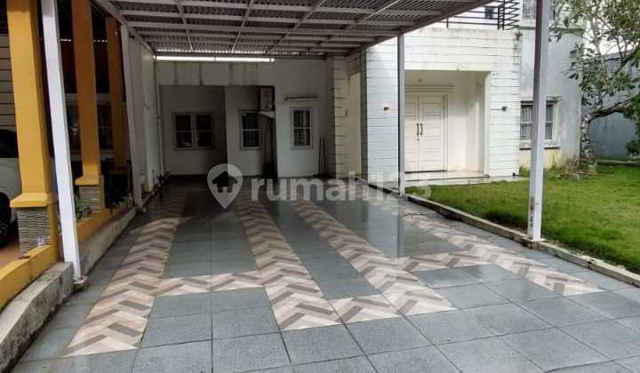 House, 2-Story Liverpool Housing, Paal Merah Jambi