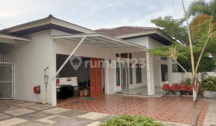 Strategic house on Katio Street, Marpoyan Damai. Pekanbaru. 2