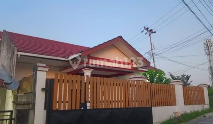 Rumah Bagus Perumahan Polda. Kilo 6,5. Balikpapan Utara,