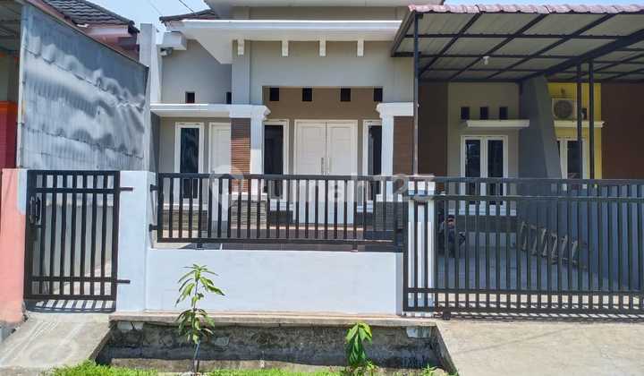 Rumah SHM Perum Green Riverside, Koto baru, Padang 1