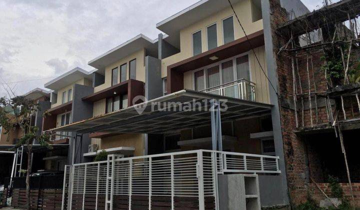 Rumah 2 Lantai, Di Borneo paradiso, Balikpapan 1