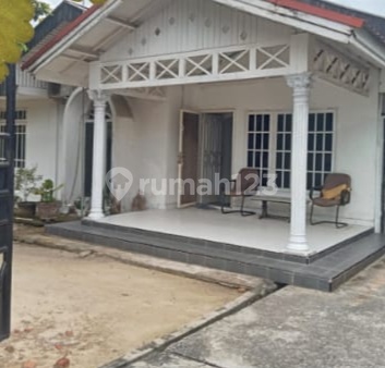 Rumah Semi Furnished Jl. pemuda, komplek XI. Pekanbaru 2