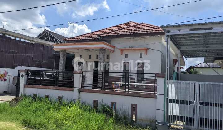 Rumah Bagus Jln. Kemiri. Gatot Subroto 4. Banjarmasin Rumah Bagus Jln. Kemiri. Gatot Subroto 4. Banjarmasin