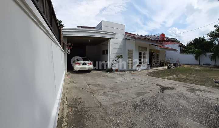 Large Yard House, Dr. Susilo Street, Sail, Pekanbaru