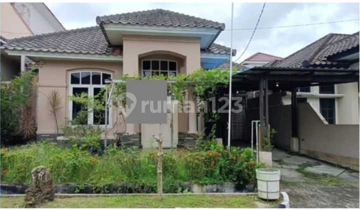 House, 1 Floor. Bukit Damai Indah Housing. Damai. Balikpapan City.