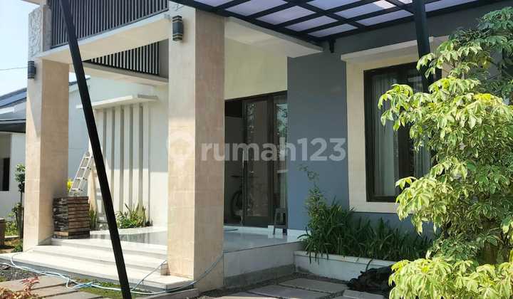 Dijual Rumah Full Furnished di Landasan Ulin Utara. Banjarbaru Dijual Rumah Full Furnished di Landasan Ulin Utara. Banjarbaru