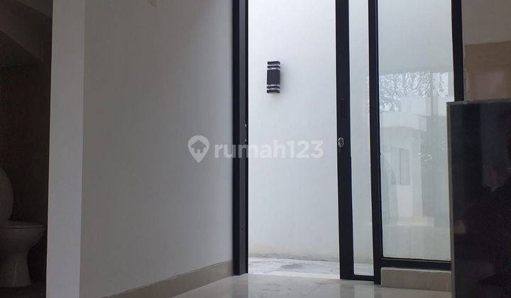 Dijual Murah Banget Rumah Cluster 2 Lantai di Jakarta Selatan 2