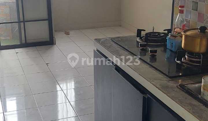 Sell Fast Cheap Semi Furnished Apartment Grand Kamala Lagoon Bekasi