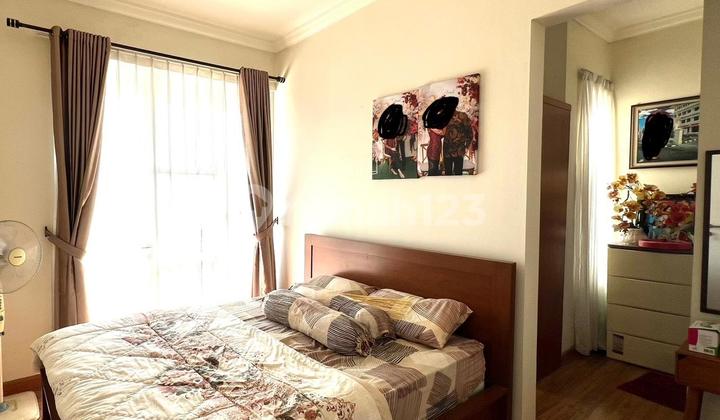 Urgent Sale! Nice House in a Strategic Location within Premier Estate 3 Housing Complex. 2