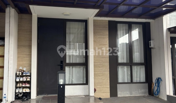 Take Over Or Cash For Sale Tidy 2-Story House with Lake View in Golf Hill 2