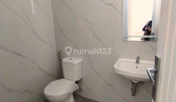 Rumah Rapi Modern Minimalis Baru Renov Disewakan Di Kota Wisata Cibubur 2