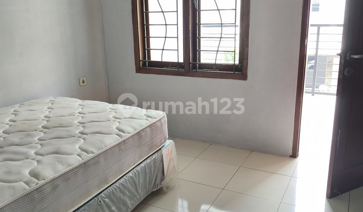 Dibawah Pasaran Disewakan Murah Rumah 2 Lantai Citra Gran Cibubur 2