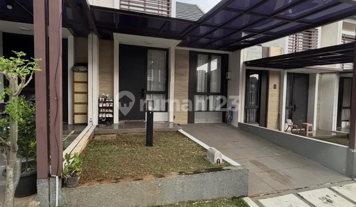 Take Over Or Cash Dijual Rumah Rapi 2 LT View Danau di Bukit Golf